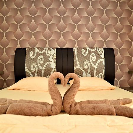 Haura Syariah Home Stay バンダールランプン エクステリア 写真