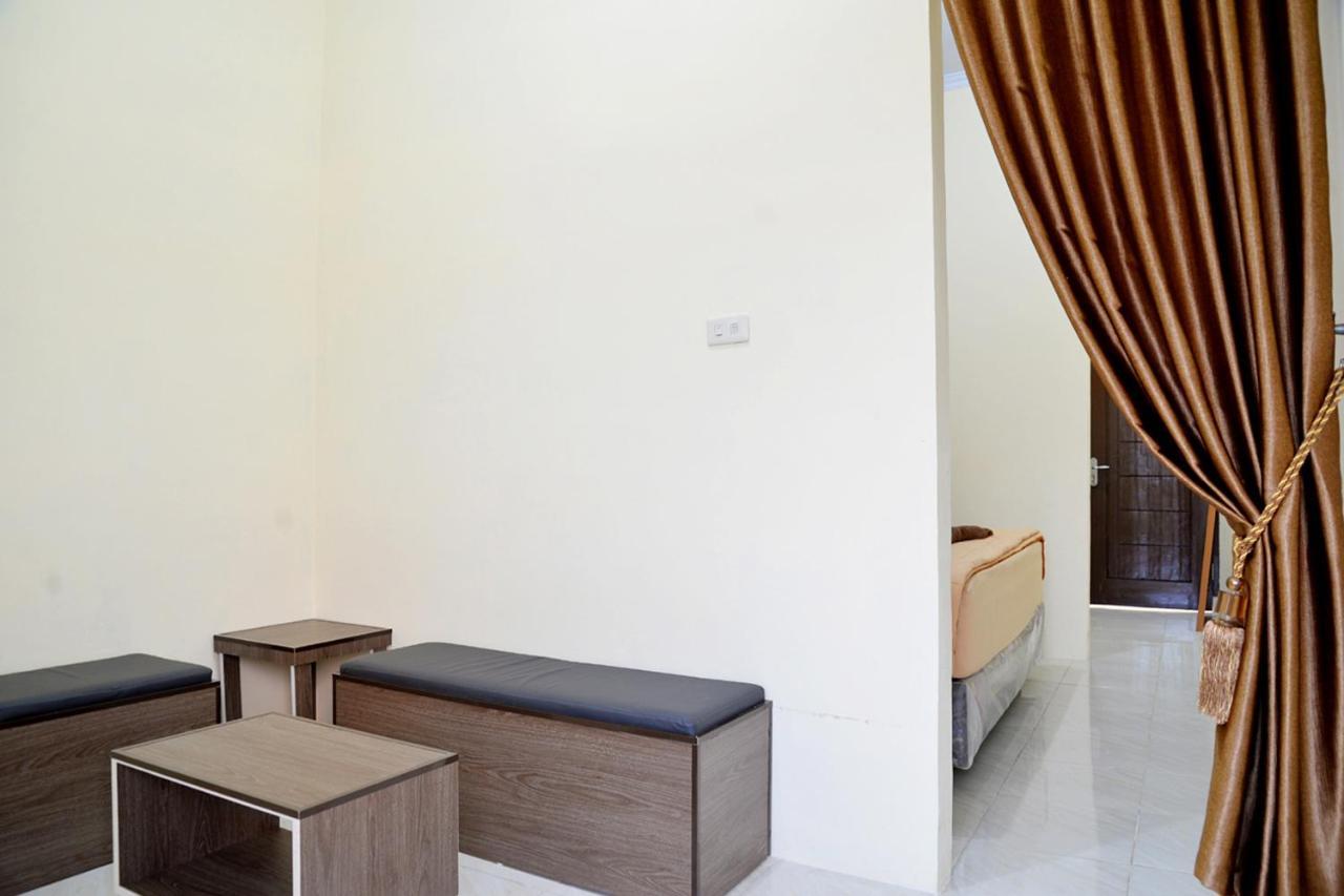Haura Syariah Home Stay バンダールランプン エクステリア 写真
