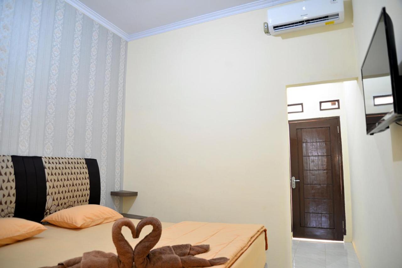 Haura Syariah Home Stay バンダールランプン エクステリア 写真