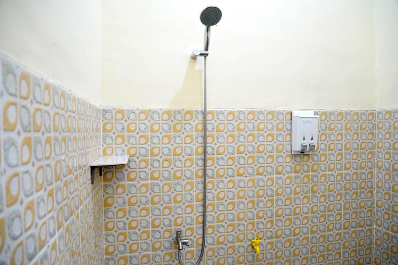 Haura Syariah Home Stay バンダールランプン エクステリア 写真